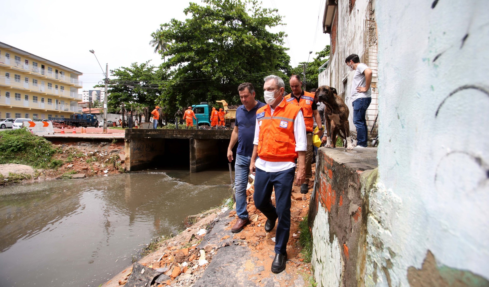 Fóruns Territoriais de Fortaleza - Fórun Territorial Papicu, Varjota e De Lourdes - Sarto visita comunidade do Saporé e anuncia medidas de auxílio à população atingida pelas chuvas