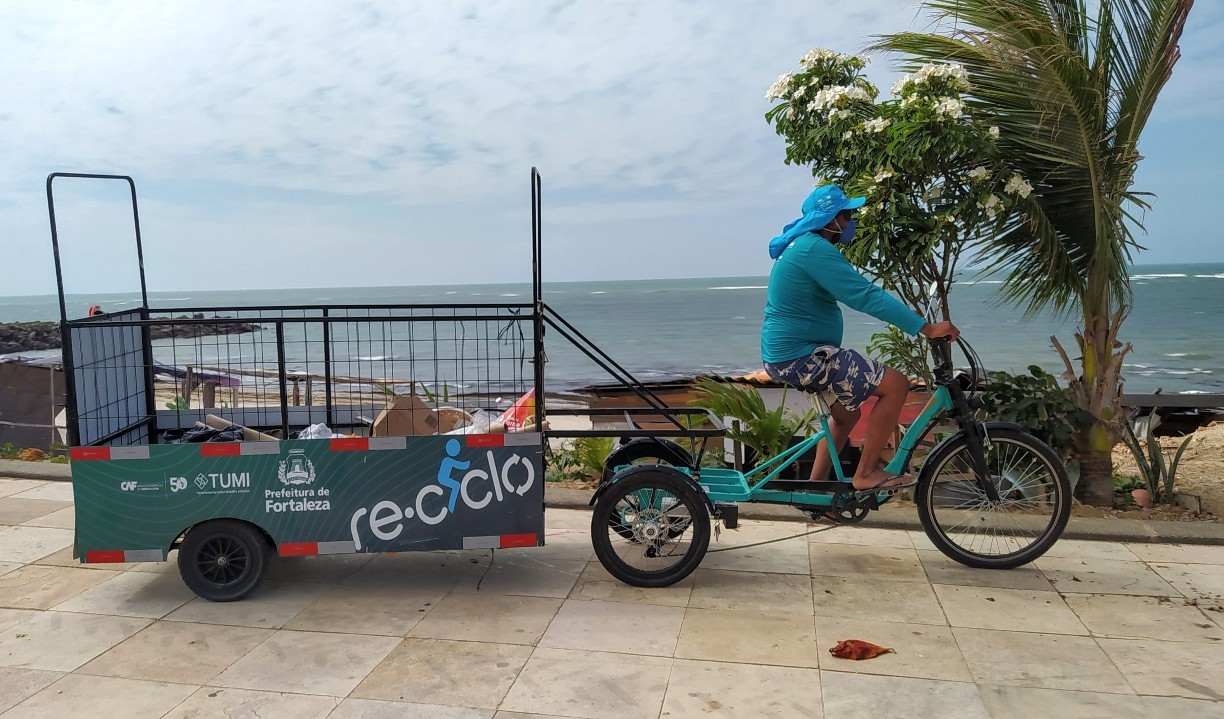 Fóruns Territoriais de Fortaleza - Fórun Territorial Centro, Moura Brasil e Praia de Iracema - Dia de limpeza das praias: resíduos da Praia de Iracema serão recolhidos por catadores do projeto Re-ciclo