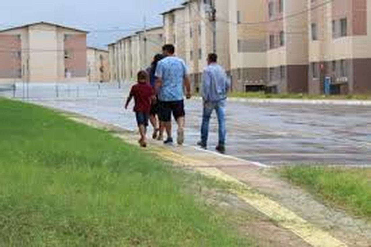 Fóruns Territoriais de Fortaleza - Fórun Territorial Prefeito José Walter e Planalto Ayton Senna - Famílias do residencial Cidade Jardim 2 recebem capacitação