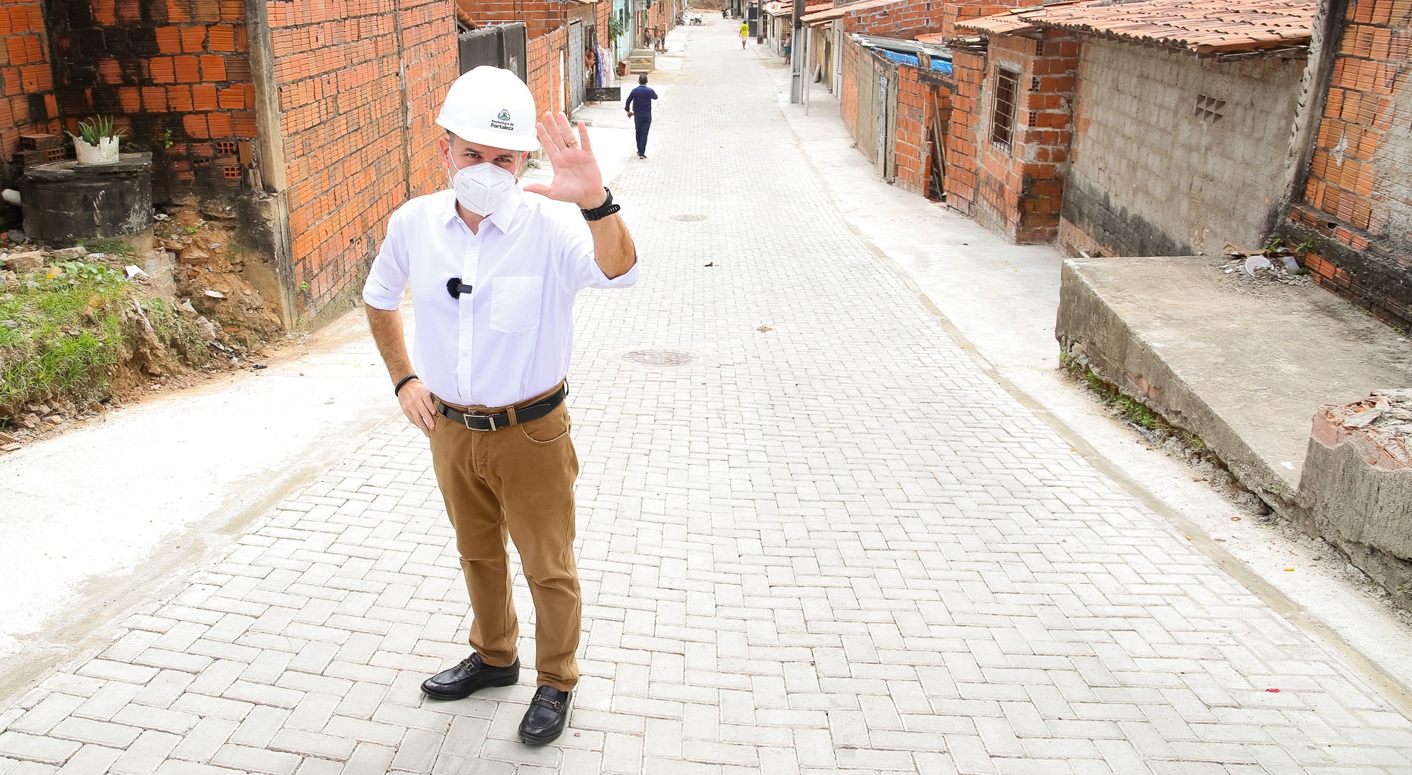 Fóruns Territoriais de Fortaleza - Fórun Territorial Cajazeiras e Barroso - Prefeito Roberto Cláudio visita obras no bairro Barroso