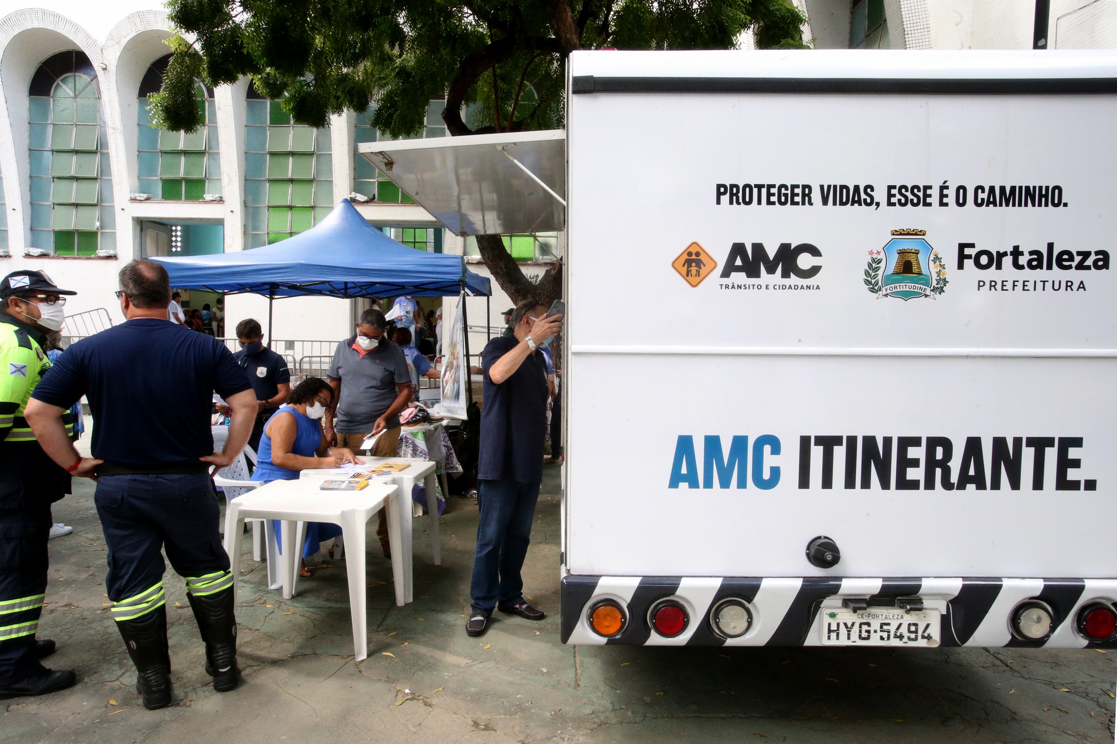 Fóruns Territoriais de Fortaleza - Fórun Territorial Benfica, Fátima e José Bonifácio - AMC Itinerante vai até o Bairro de Fátima disponibilizar serviços à população