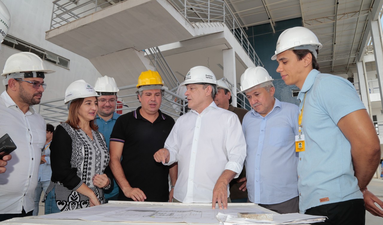 Fóruns Territoriais de Fortaleza - Fórun Territorial Mondubim, Maraponga, Jardim Cearense e Manoel Sátiro - Prefeito Sarto vistoria obras da ETI do Mondubim