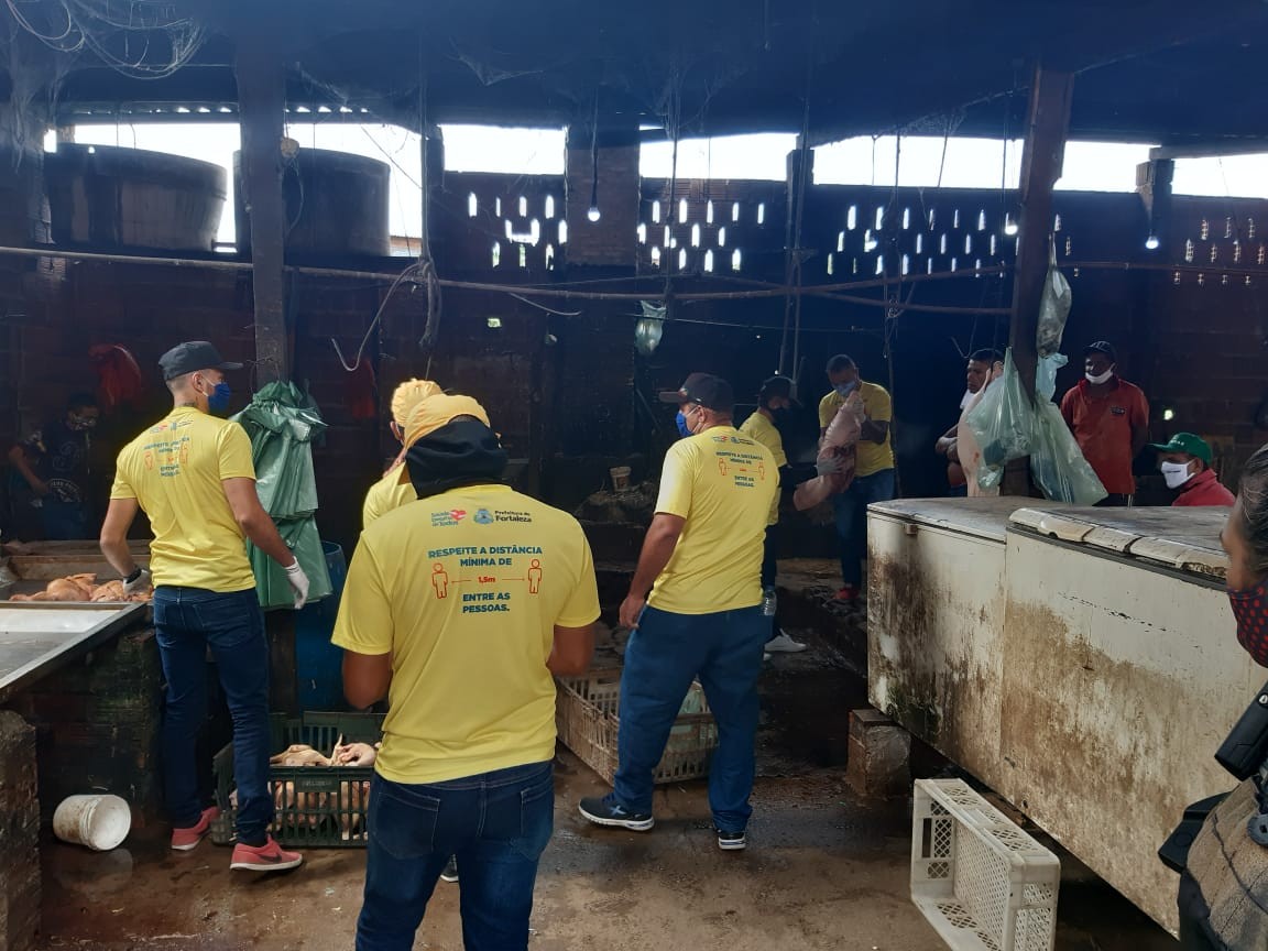 Fóruns Territoriais de Fortaleza - Fórun Territorial Antonio Bezerra, Quintino Cunha e Olavo Oliveira - Agefis interdita e multa abatedouro por descumprimento de normas sanitárias e poluição ambiental