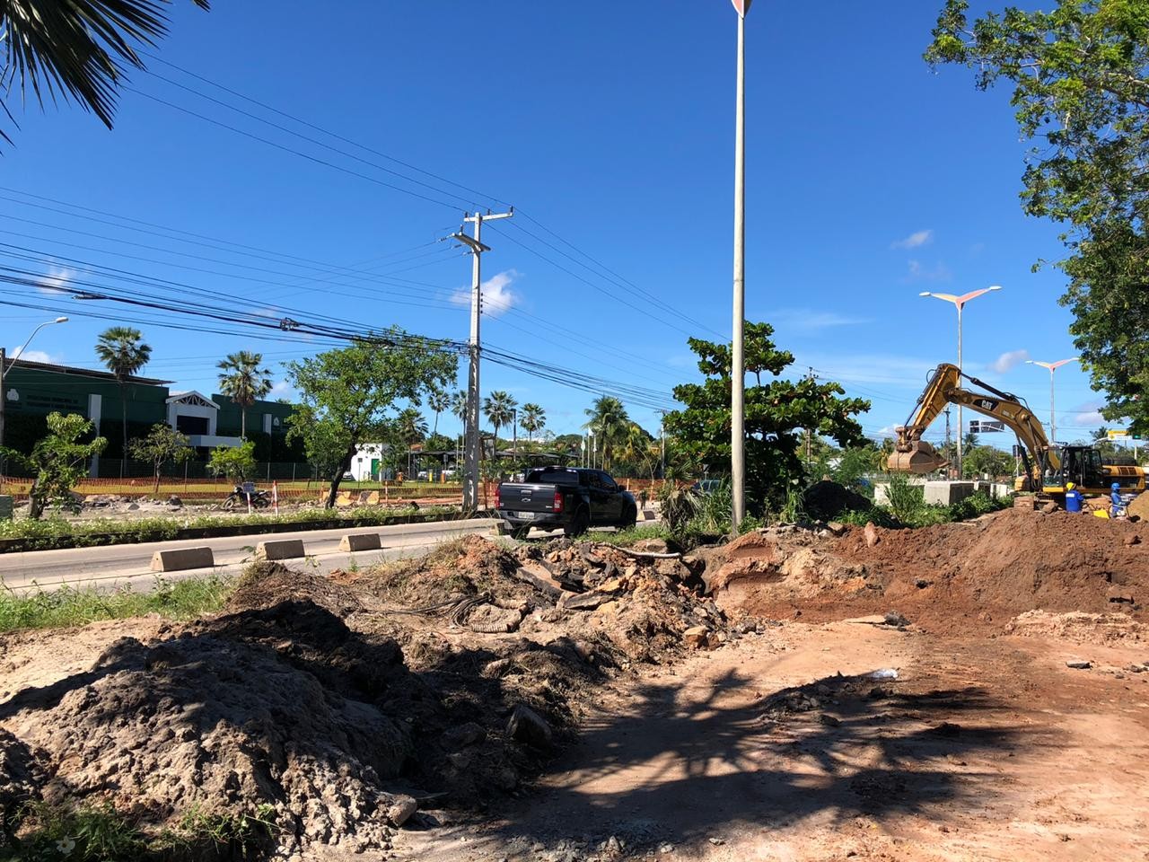 Fóruns Territoriais de Fortaleza - Fórun Territorial Cajazeiras e Barroso - Avenida Deputado Paulino Rocha recebe obras de drenagem