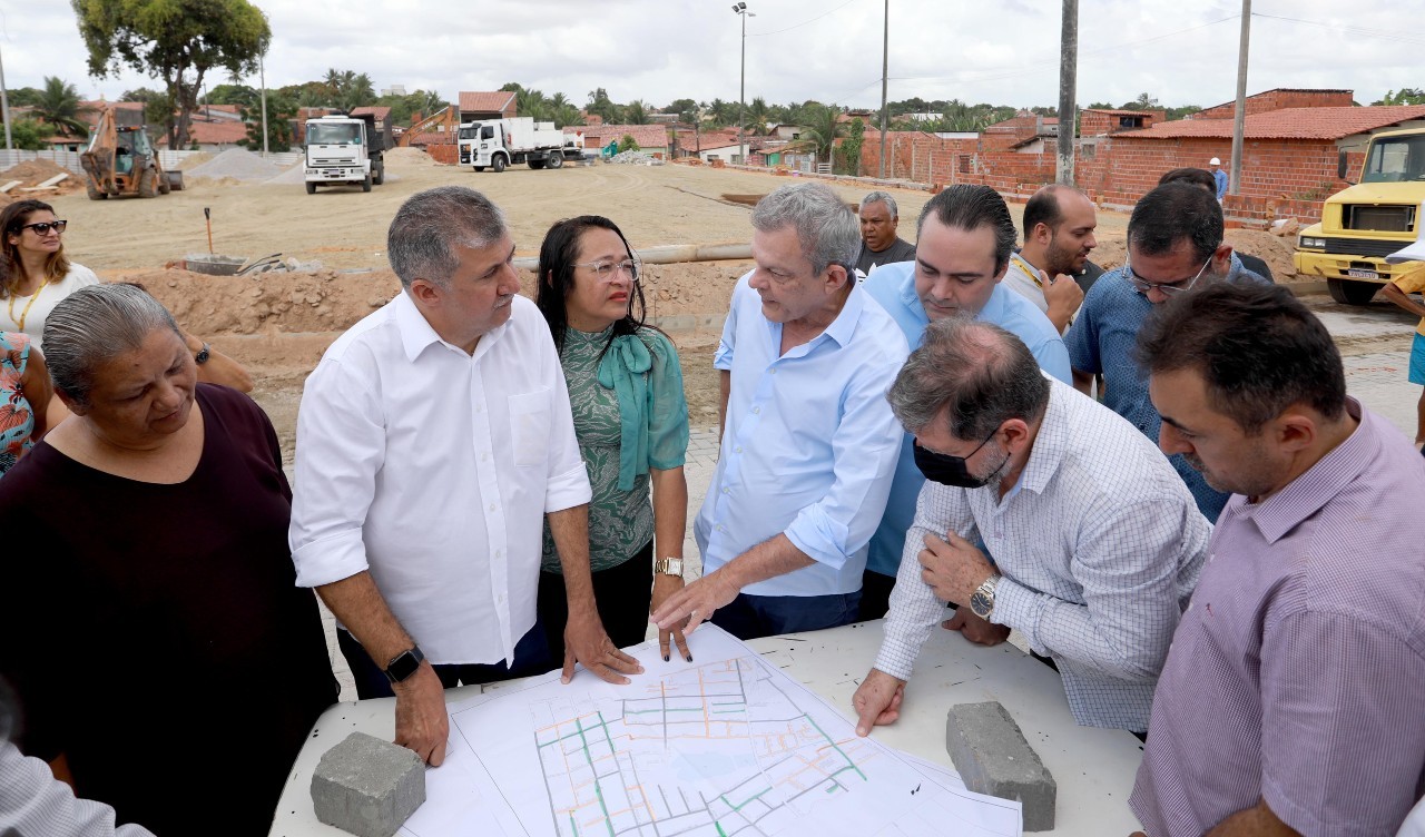 Fóruns Territoriais de Fortaleza - Fórun Territorial Canindezinho, Parque Santa Rosa, Parque Presidente Vargas, Conjunto Esperança, Parque São José, Novo Mondubim e Aracapé - Sarto vistoria obras da Areninha Campinho Seu Pedro, no Aracapé