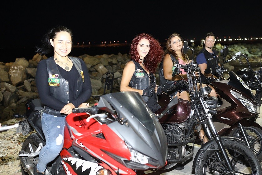 Fóruns Territoriais de Fortaleza - Fórun Territorial Centro, Moura Brasil e Praia de Iracema - Praia de Iracema recebe exposição de motos e carros antigos