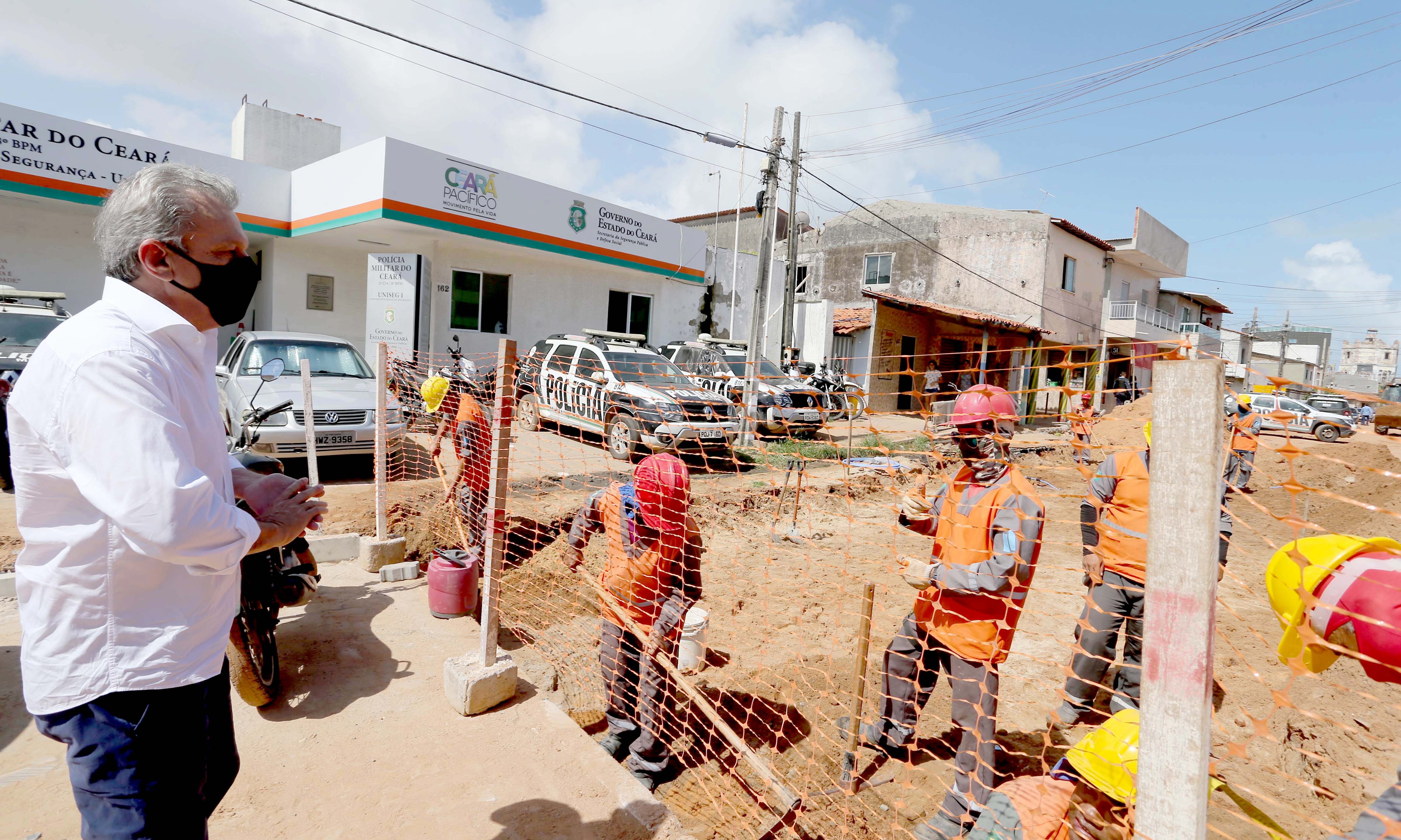 Fóruns Territoriais de Fortaleza - Fórun Territorial Vicente Pinzon, Cais do Porto e Mucuripe - Em visita ao Serviluz, Sarto acompanha as obras do projeto Meu Bairro Empreendedor