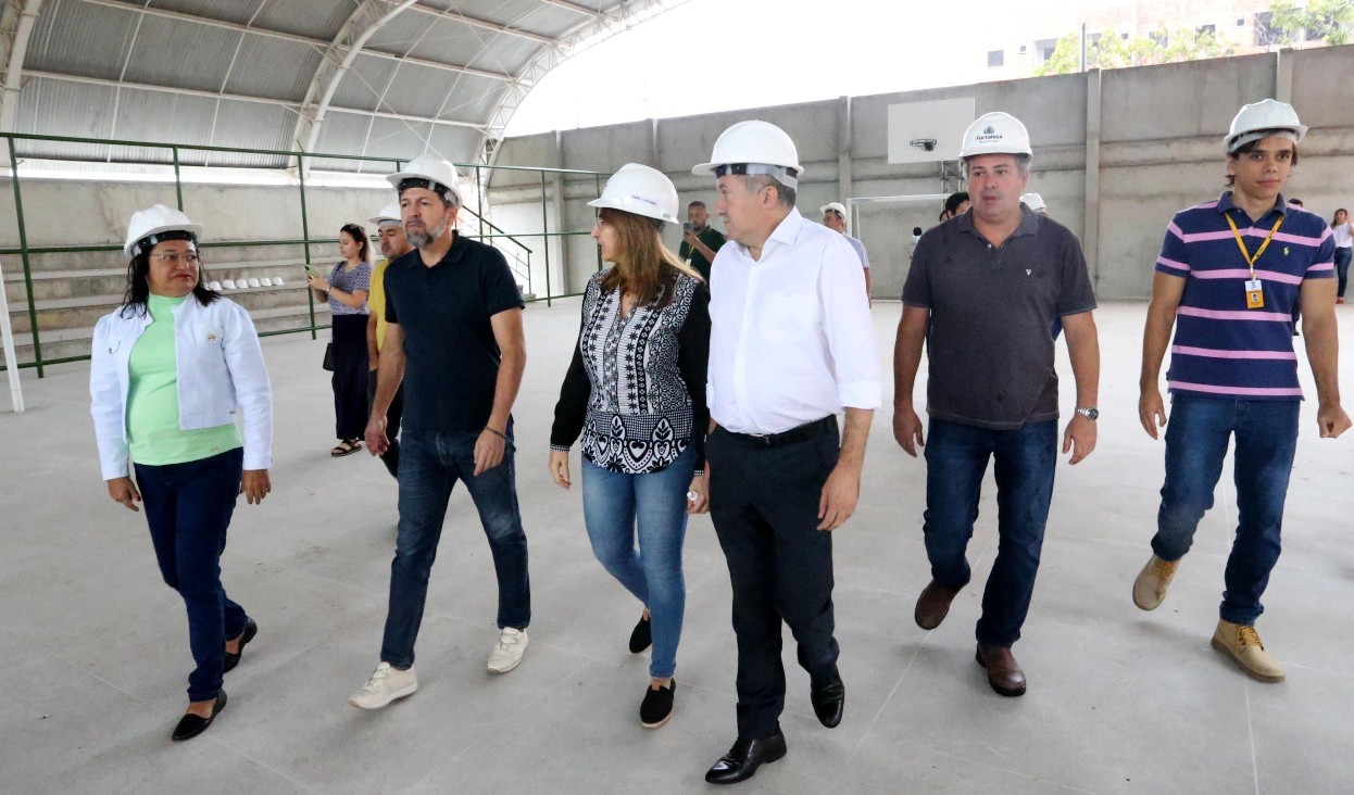 Fóruns Territoriais de Fortaleza - Fórun Territorial Canindezinho, Parque Santa Rosa, Parque Presidente Vargas, Conjunto Esperança, Parque São José, Novo Mondubim e Aracapé - Nova Escola de Tempo Integral no Presidente Vargas está com 90% da obra concluída