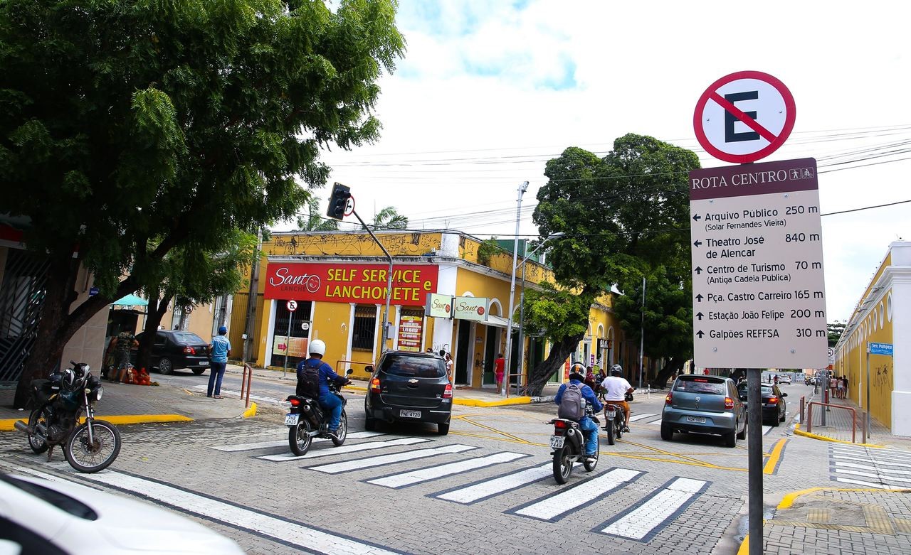 Fóruns Territoriais de Fortaleza - Fórun Territorial Centro, Moura Brasil e Praia de Iracema - AMC implanta sinalização turística no Centro