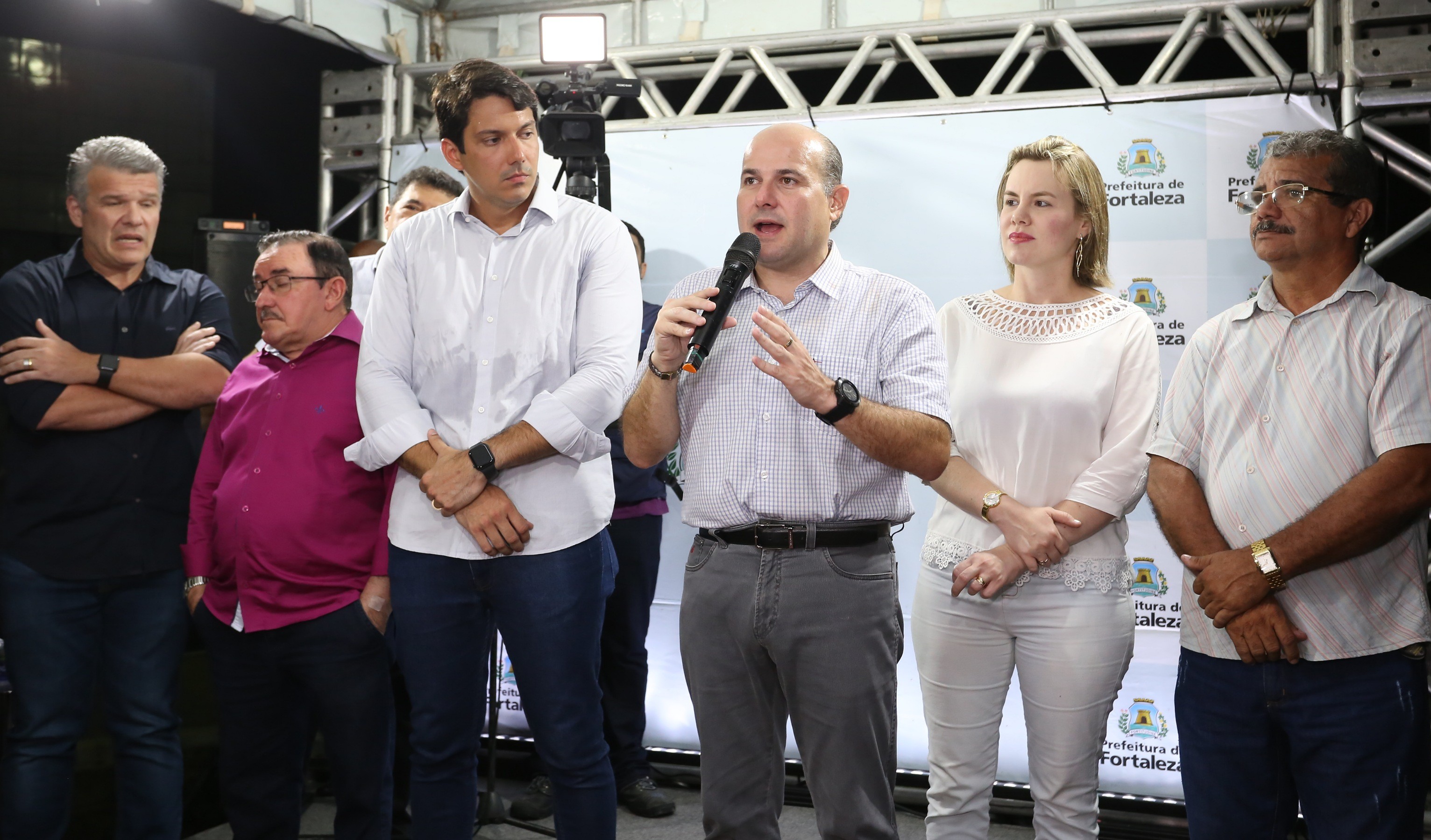 Fóruns Territoriais de Fortaleza - Fórun Territorial Salinas, Guararapes e Luciano Cavalcante - Prefeito Roberto Cláudio entrega Praça João Ventura Martins requalificada aos moradores do Luciano Cavalcante