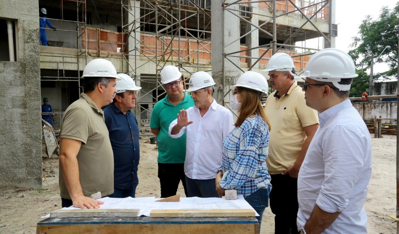 Fóruns Territoriais de Fortaleza - Fórun Territorial Antonio Bezerra, Quintino Cunha e Olavo Oliveira - Prefeito faz vistoria em obras de nova Escola de Tempo Integral no Antônio Bezerra