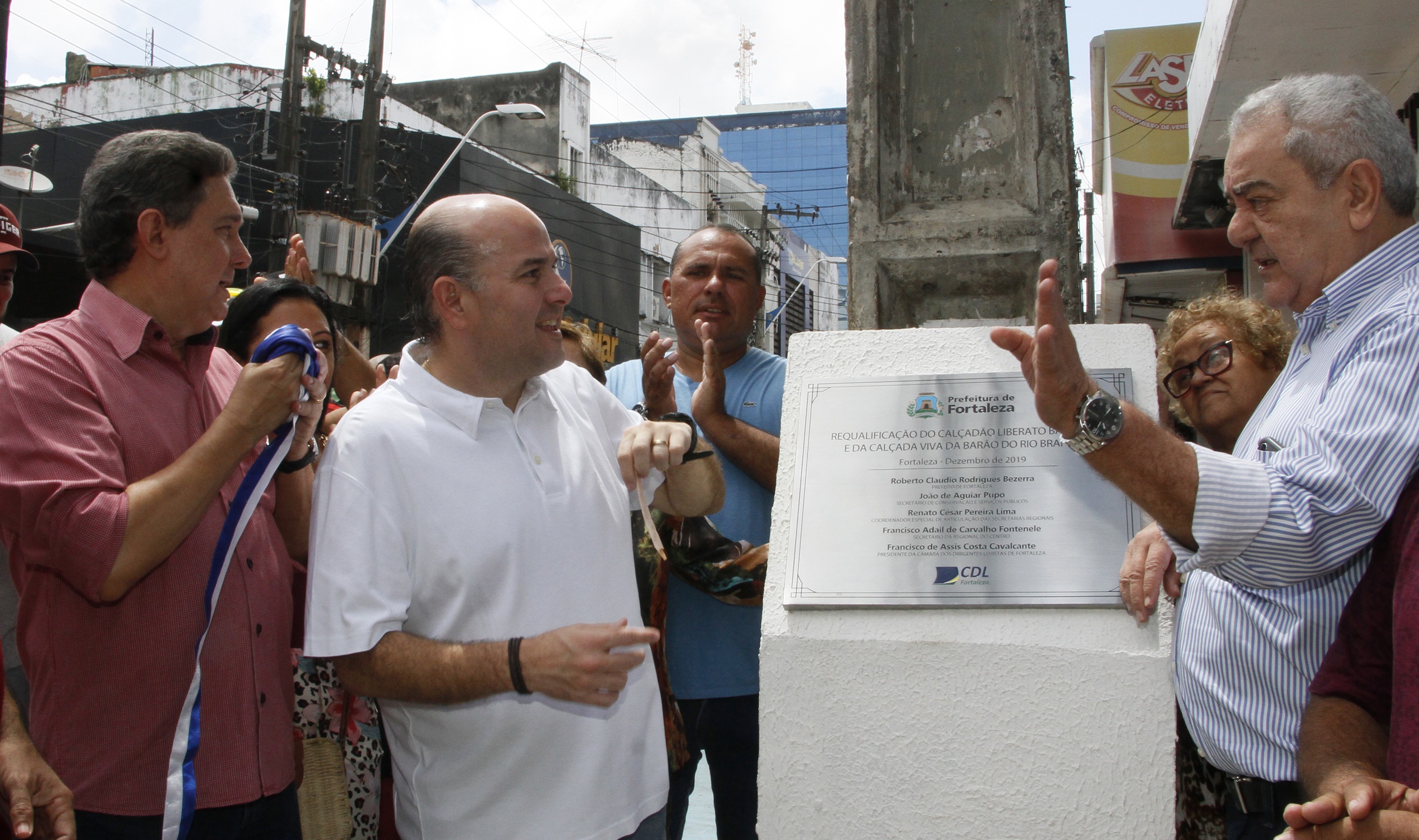 Fóruns Territoriais de Fortaleza - Fórun Territorial Centro, Moura Brasil e Praia de Iracema - Prefeito Roberto Cláudio entrega requalificação da Rua Liberato Barroso e Projeto Calçada Viva da Rua Barão do Rio Branco