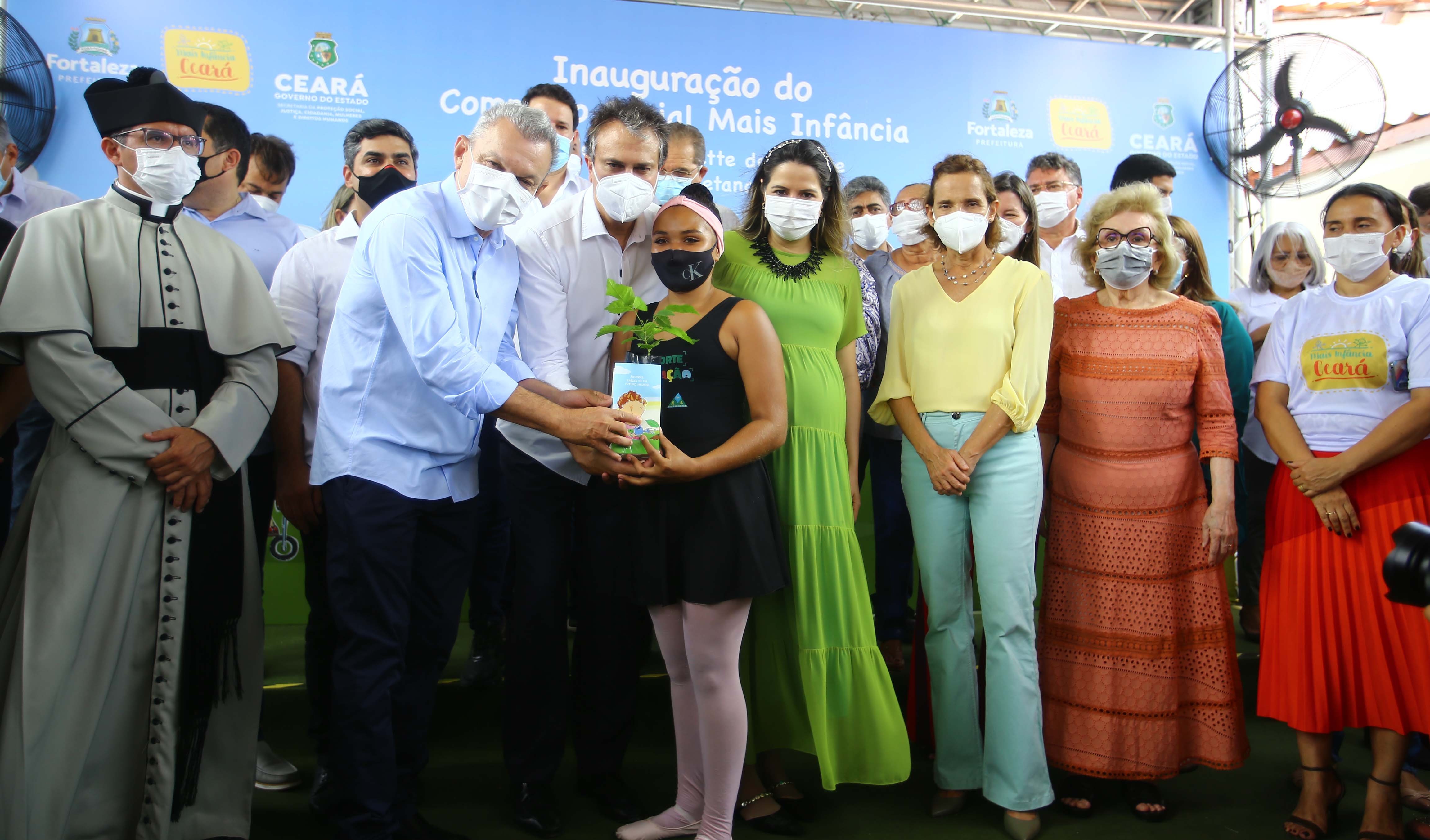 Fóruns Territoriais de Fortaleza - Fórun Territorial Cristo Redentor e Pirambu - Prefeito participa da entrega da segunda unidade do Complexo Mais Infância na Capital, no bairro Cristo Redentor