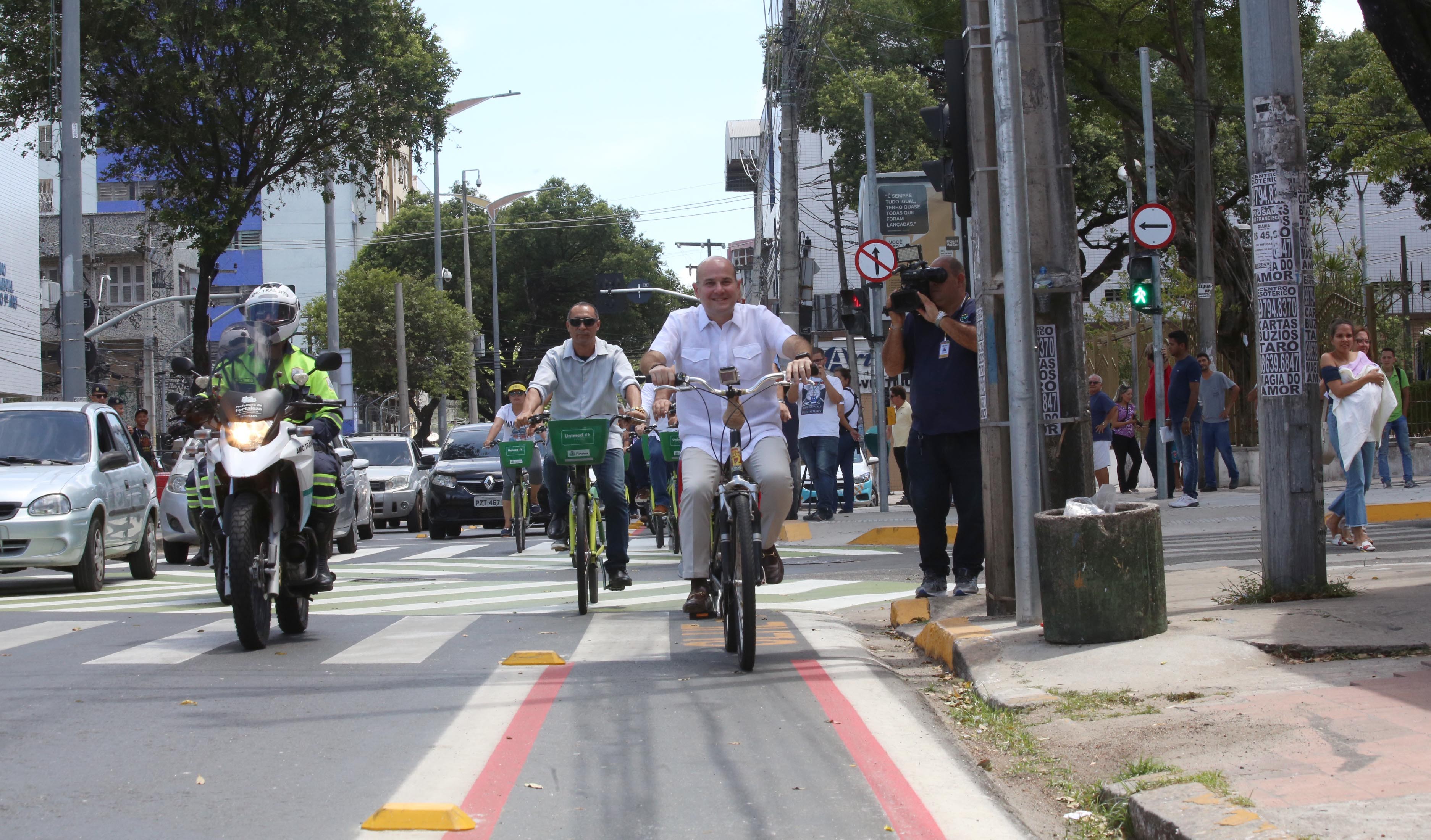 Fóruns Territoriais de Fortaleza - Fórun Territorial Centro, Moura Brasil e Praia de Iracema - Prefeito Roberto Cláudio entrega primeira etapa do Trinário da Avenida Duque de Caxias