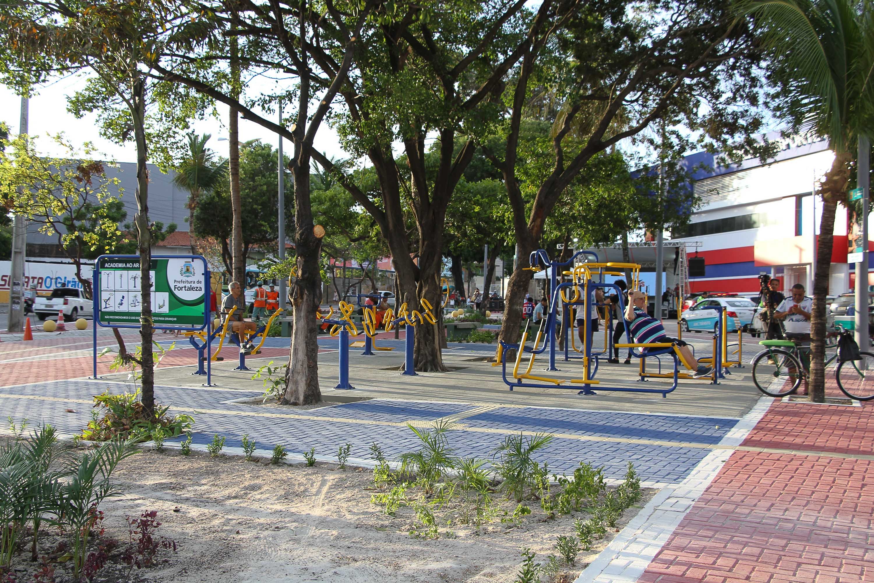 Fóruns Territoriais de Fortaleza - Fórun Territorial Autran Nunes, Dom Lustosa, Henrique Jorge, João XXIII e Jóquei Clube - Prefeitura entrega requalificação da Praça do Fortaleza no bairro Jóquei Clube