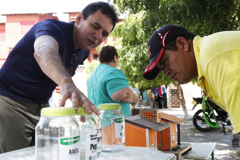 Fóruns Territoriais de Fortaleza - Fórun Territorial Canindezinho, Parque Santa Rosa, Parque Presidente Vargas, Conjunto Esperança, Parque São José, Novo Mondubim e Aracapé - Prefeitura de Fortaleza promove ações educativas de combate ao mosquito Aedes aegypti no bairro Aracapé