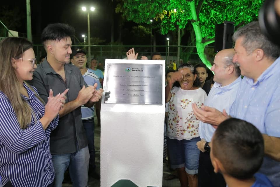 Fóruns Territoriais de Fortaleza - Fórun Territorial Parquelândia, Parque Araxá, Amadeu Furtado e Rodolfo Teófilo - Prefeito Roberto Cláudio entrega praça reformada no Amadeu Furtado