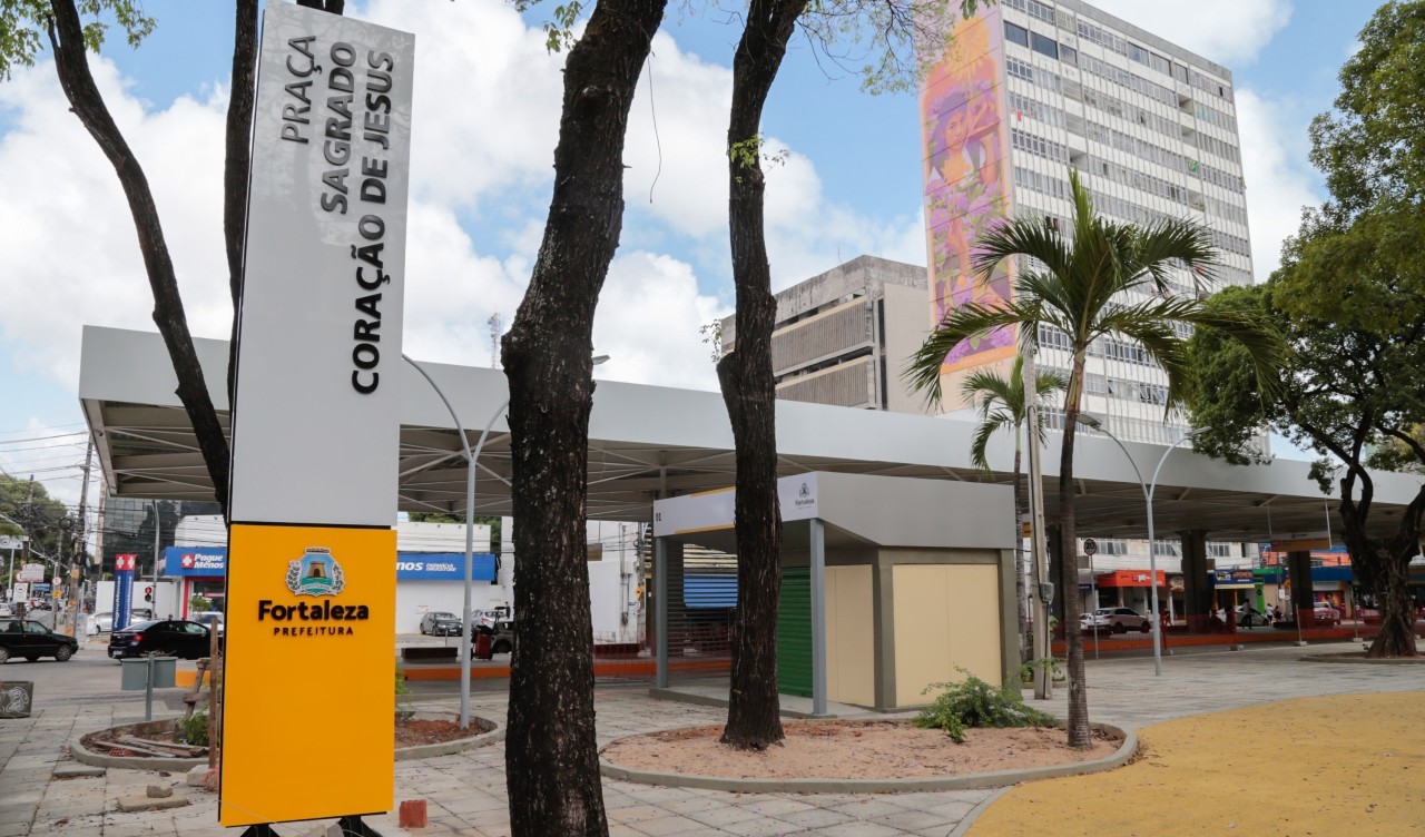 Fóruns Territoriais de Fortaleza - Fórun Territorial Centro, Moura Brasil e Praia de Iracema - Prefeitura de Fortaleza entrega Praça Sagrado Coração de Jesus e Terminal