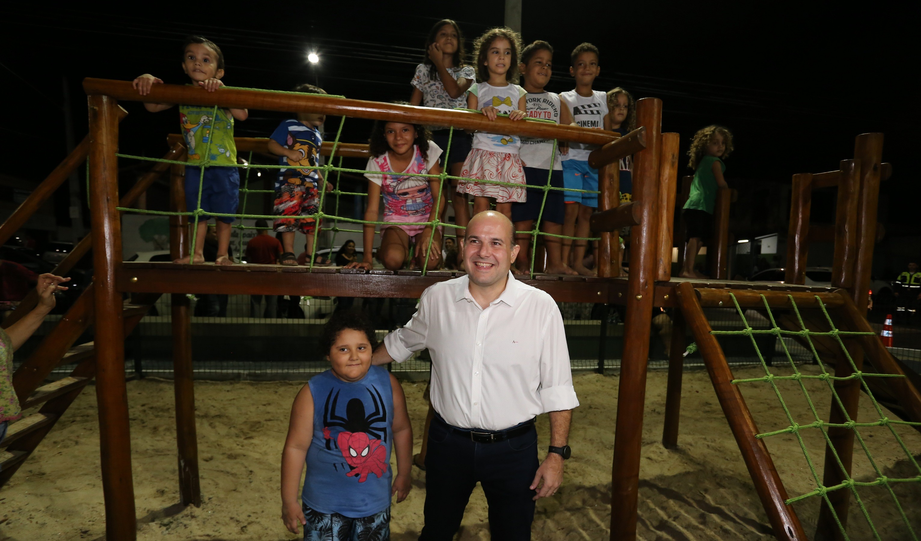 Fóruns Territoriais de Fortaleza - Fórun Territorial Bairro Ellery, São Gerardo, Monte Castelo e Farias Brito - Prefeito Roberto Cláudio entrega Praça Edson Emiliano revitalizada à população do bairro Ellery