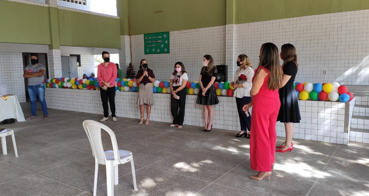 Fóruns Territoriais de Fortaleza - Fórun Territorial Edson Queiroz, Sapiranga-Coité e Sabiaguaba - Escola no bairro Sabiaguaba é contemplada com Espaço Reciclando Atitudes e Ponto de Entrega Voluntária (PEV)