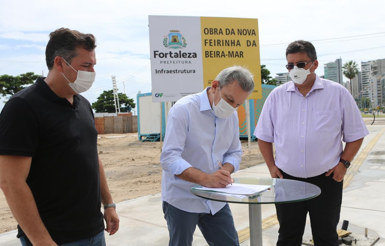 Fóruns Territoriais de Fortaleza - Fórun Territorial Aldeota, Meireles - Sarto assina Ordem de Serviço para início das obras da Feirinha de Artesanatos da Av. Beira-Mar