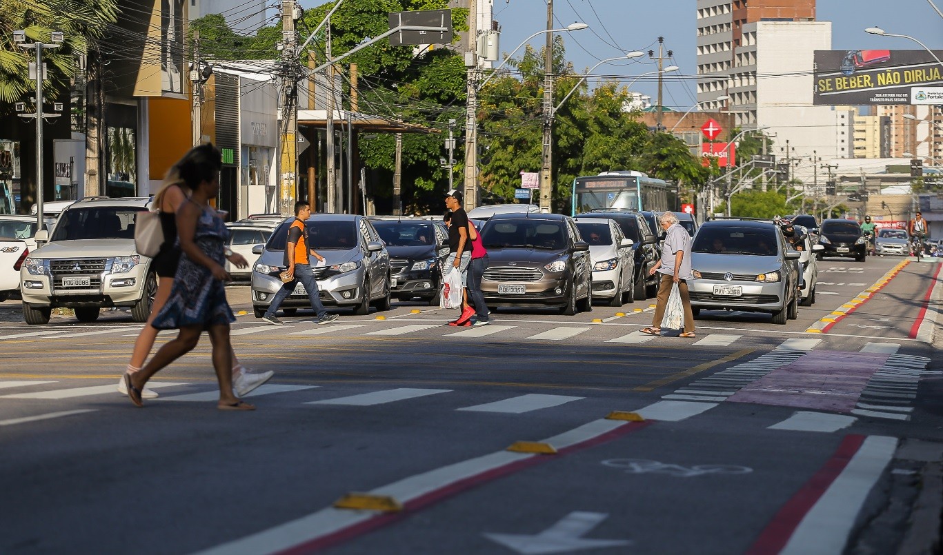 Fóruns Territoriais de Fortaleza - Fórun Territorial Aldeota, Meireles - Prefeitura de Fortaleza realiza obras de urbanização e acessibilidade na Avenida Dom Luís