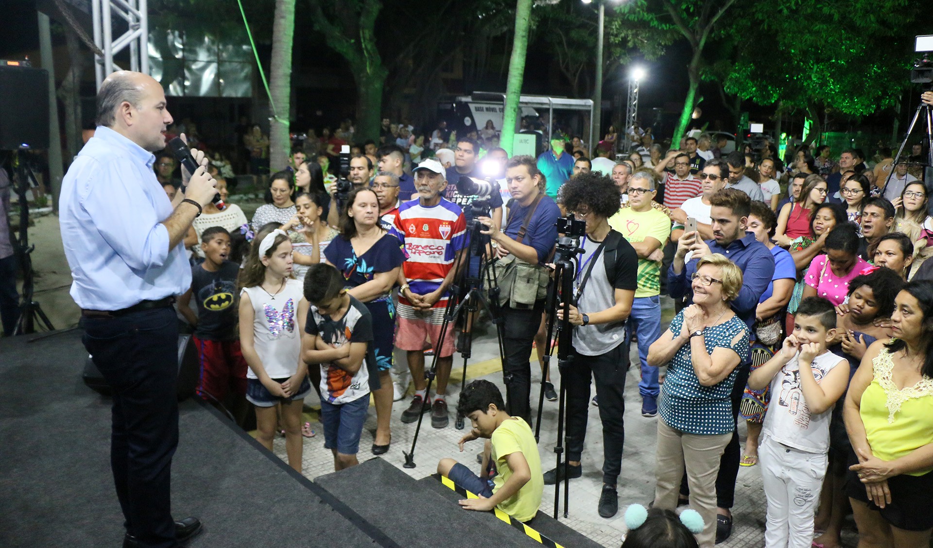 Fóruns Territoriais de Fortaleza - Fórun Territorial Parquelândia, Parque Araxá, Amadeu Furtado e Rodolfo Teófilo - Prefeito Roberto Cláudio entrega reforma da Praça Monsenhor Linhares