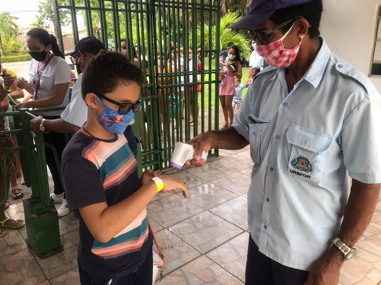 Fóruns Territoriais de Fortaleza - Fórun Territorial Bom Jardim, Bom Sucesso, Granja Lisboa, Granja Portugal e Siqueira - Atividade de trabalho social leva crianças e adolescentes do Residencial Heloneida Studart para conhecer o Zoológico Municipal