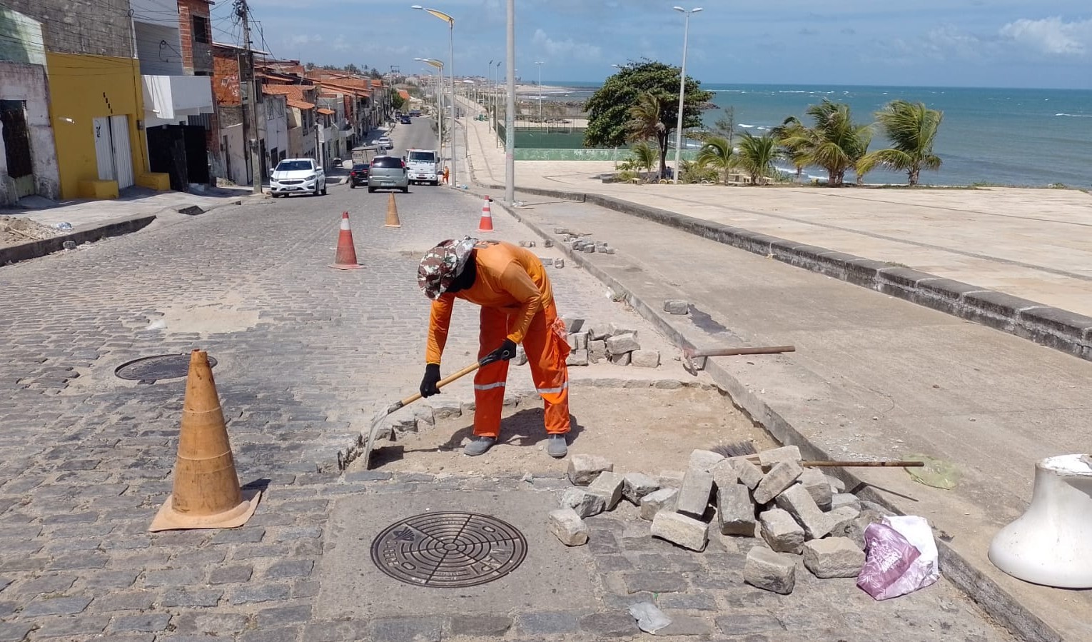 Fóruns Territoriais de Fortaleza - Fórun Territorial Cristo Redentor e Pirambu - Prefeitura realiza reparos de paralelepípedo em toda orla do Vila do Mar