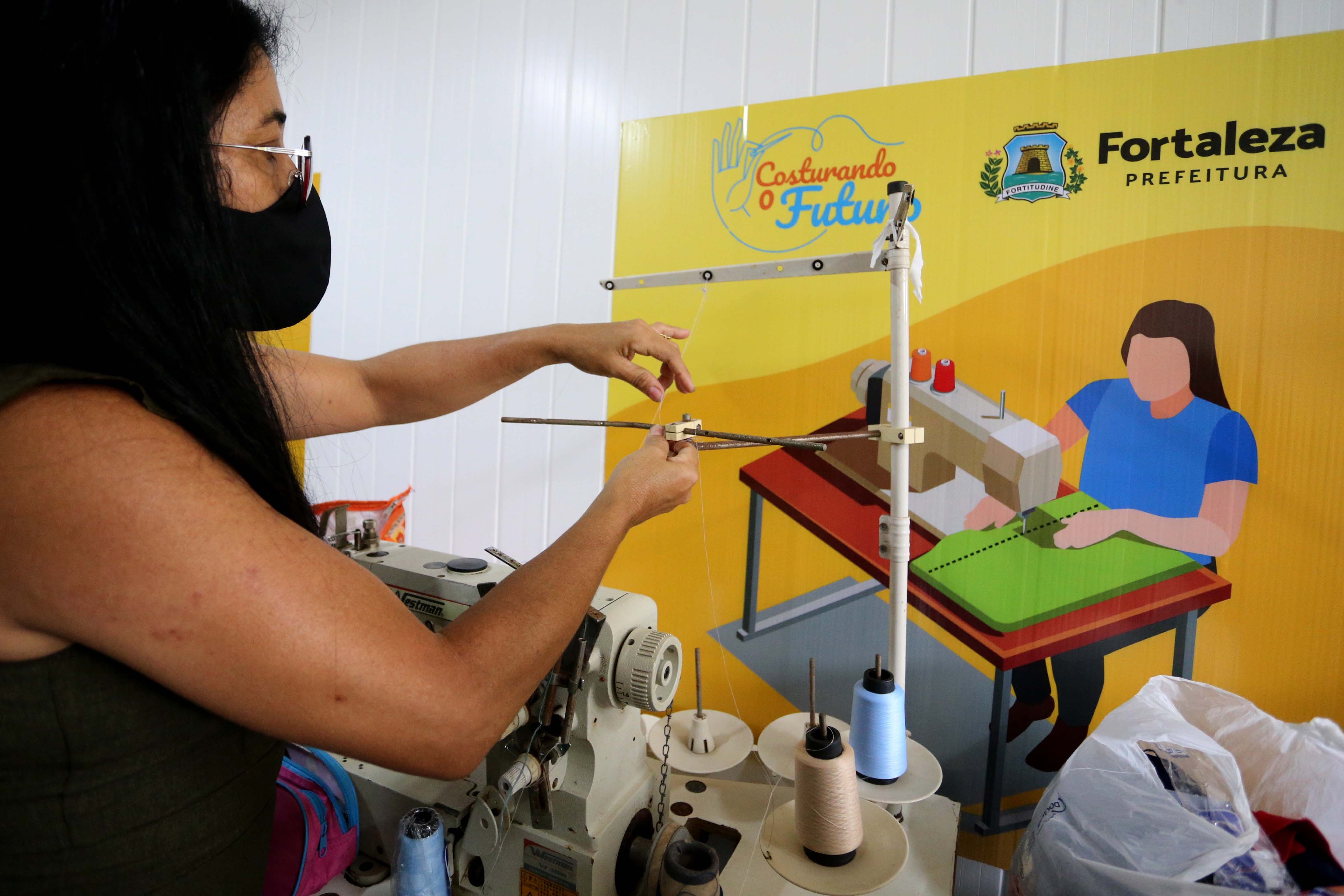 Fóruns Territoriais de Fortaleza - Fórun Territorial Cristo Redentor e Pirambu - Prefeitura de Fortaleza inaugura novo ateliê do Projeto Costurando o Futuro no bairro Cristo Redentor