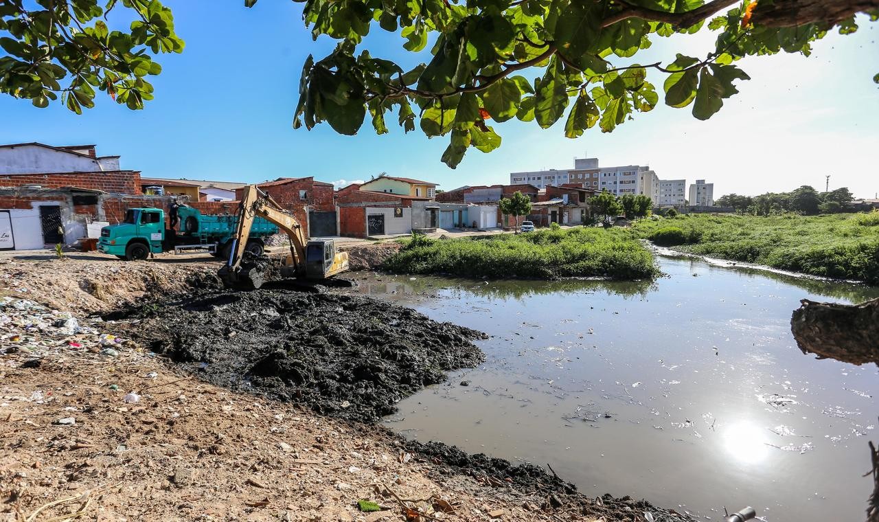 Fóruns Territoriais de Fortaleza - Fórun Territorial Mondubim, Maraponga, Jardim Cearense e Manoel Sátiro - Prefeitura de Fortaleza inicia limpeza da Lagoa Seca no bairro Maraponga