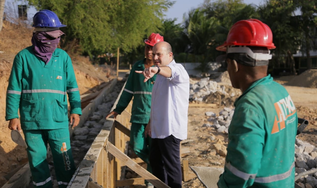 Fóruns Territoriais de Fortaleza - Fórun Territorial Parangaba, Itaoca, Vila Peri - Prefeito Roberto Cláudio fiscaliza construção da Areninha do Campo do Itaoca