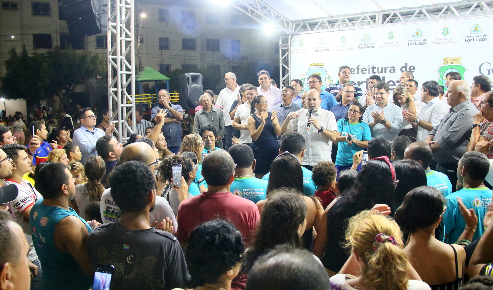 Fóruns Territoriais de Fortaleza - Fórun Territorial Carlito Pamplona e Jacarecanga - Prefeito Roberto Cláudio inaugura 9ª Mini Areninha da Capital